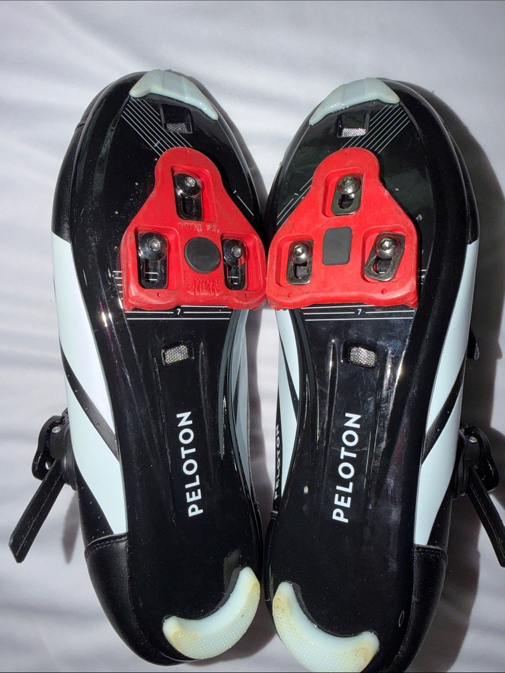 Peloton Black Cycling Shoes with Red Lining - Picture 8 of 10